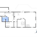 The apartment has multiple bedrooms, a kitchen, and a bathroom.