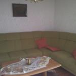 Große Eckcouch im Wohnzimmer