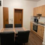 Küche mit Essbereich...