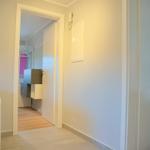 Schlafzimmer mit Blick auf Bad und Balkon