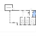 Wohnung mit drei Schlafzimmern, Küche und Bad. Separate Garage vorhanden.
