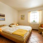 1. Schlafzimmer mit Doppelbett