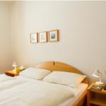 2. Schlafzimmer mit Doppelbett