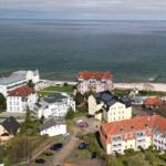 Residenz Ostseestrand und Parkplatz