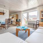 Wohn-/Essbereich mit Terrassenzugang...