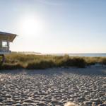 Strandhaus mit Balkon direkt am Strand und Dünen