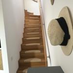 Treppe vom Flur hinauf in das Obergeschoss...