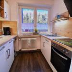 Küche - voll ausgestattet. 
Die Gäste staunen, was es alles so hat....