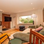 Wohnzimmer mit Kamin...