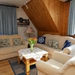 Couchgarnitur in Wohnraum