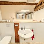 Komfortables Bad mit Fußbodenheizung