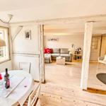 Essecke mit ausziehbarem Tisch