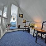 Galerie mit Eingang zum Schlafzimmer