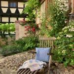 Auszeit im kühlen Hof