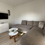 Wohnzimmer mit 2. TV