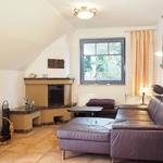 Wohnzimmer mit Kamin