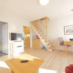 Wohnen auf 2 Ebenen. Unten Wohnen-oben Schlafen