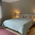 Obergeschoss Schlafzimmer  Doppelbett Hauptschlafzimmer