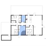 Die Wohnung hat drei Schlafzimmer, eine Küche und ein Bad. Ein Flur führt zu allen Räumen.