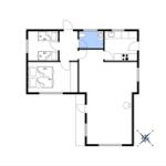 Wohnung mit drei Schlafzimmern, Küche und Bad. Raumverteilung mit Kompass.