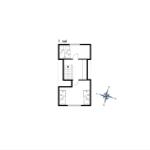 Erdgeschossplan mit Schlafzimmer, Bad und Treppe zur oberen Etage.