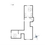 Erdgeschossplan mit Schlafzimmer, Bad und Treppenhaus.