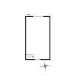 Erster Raum mit Tür und Treppe zur Untere Ebene.