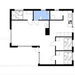 Wohnung mit drei Schlafzimmern, Küche und Bad. Flur und Terrasse.