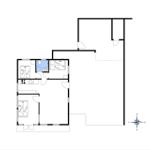 Wohnung mit drei Schlafzimmern, Küche und Bad. Raumübersicht mit Kompass.