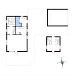 Einfamilienhaus mit zwei Schlafzimmern und Küche. Raumplan mit Kompass.