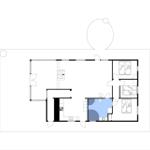 Geschossplan mit Küche, drei Schlafzimmern und Bad. Hinterhofbereich mit Sonnenschutz.