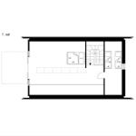 Erster Stock mit Schlafzimmer, Treppe und zwei Schlafzimmern.