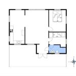 Wohnung mit Küche, Schlafzimmer und Bad. Flur führt zu allen Räumen.