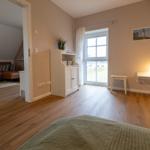 Schlafzimmer mit 2 Einzelbetten ( 90x200 )