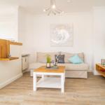 Wohnzimmer inkl. Schlafcouch