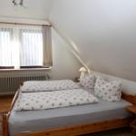 Schlafzimmer mit Doppelbett