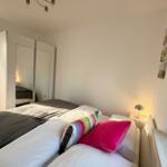 Schalfzimmer mit Kleiderschrank...