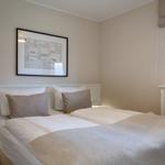 Schlafzimmer mit Doppelbett