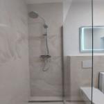 Badezimmer-hier Dusche