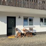 Außenbereich mit Sitzgelegenheit