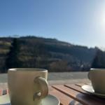 Sonniger Platz zum Verweilen direkt vor der Haustür