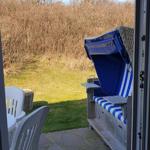 Blick auf die Terrasse aus dem Wohnzimmer