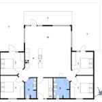 Apartment with three bedrooms, kitchen, and two bathrooms. Centrally located with terraces.