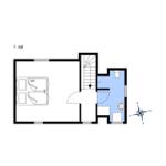 Erdgeschossplan mit Schlafzimmer, Bad und Treppe.