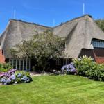 Aussenansicht Süd-Ost im Juli