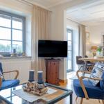 Wohnzimmer mit Fernseher