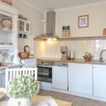 Separate Küche mit Essbereich