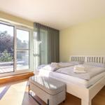 1. Schlafzimmer mit Südbalkon (OG)...
