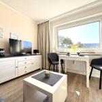 Helles Wohn-und Esszimmer