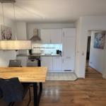 Wohn-/Schlafbereich mit offener Küche